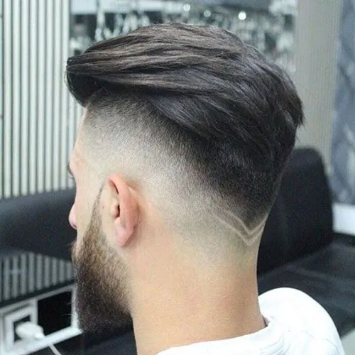 Estilo Corte de cabello degradado en forma de V imagen